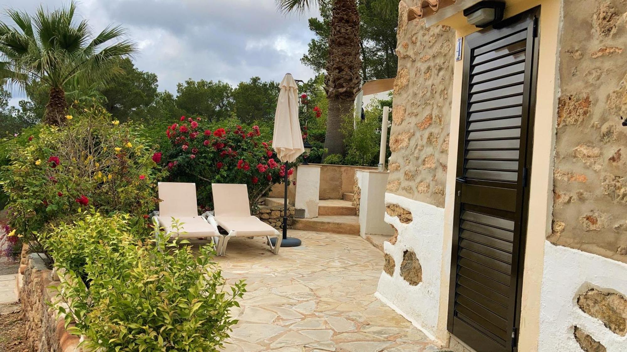 Apartamentos Pinosol Santa Eulària des Riu Chambre photo