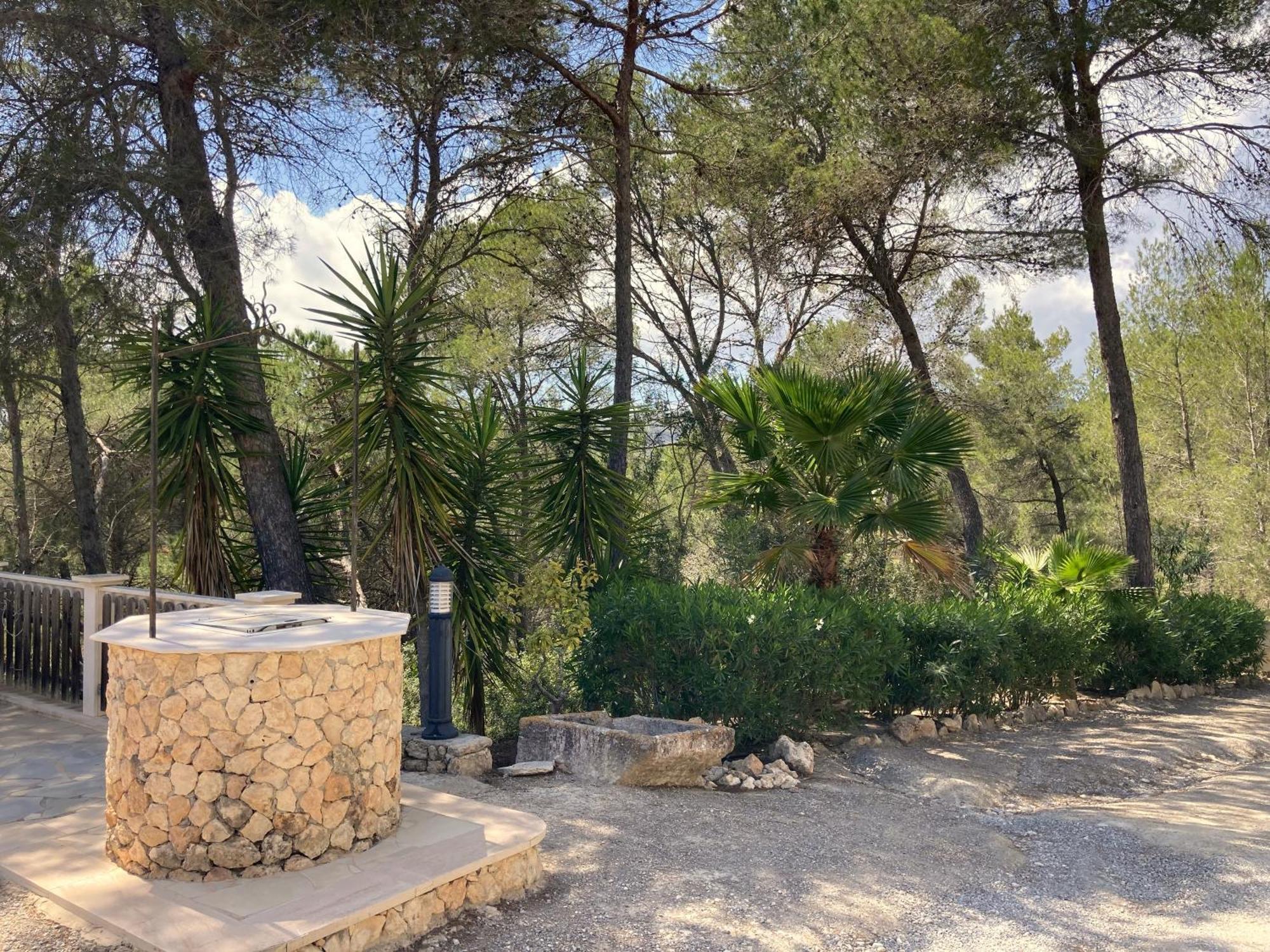 Apartamentos Pinosol Santa Eulària des Riu Extérieur photo
